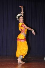 Giaa Singh rehearses Odissi dance in Mumbai on 3rd Oct 2013 (22).JPG